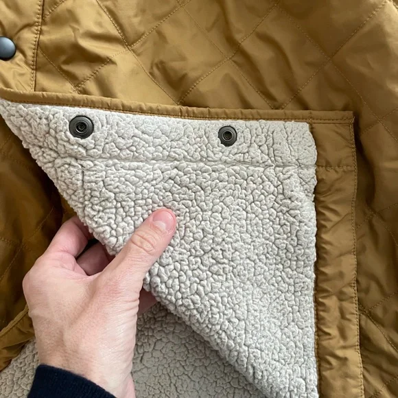 The North Face Mens Quilted Sherpa lined Jacket in mustard brown, size M - Picture 4 of 6